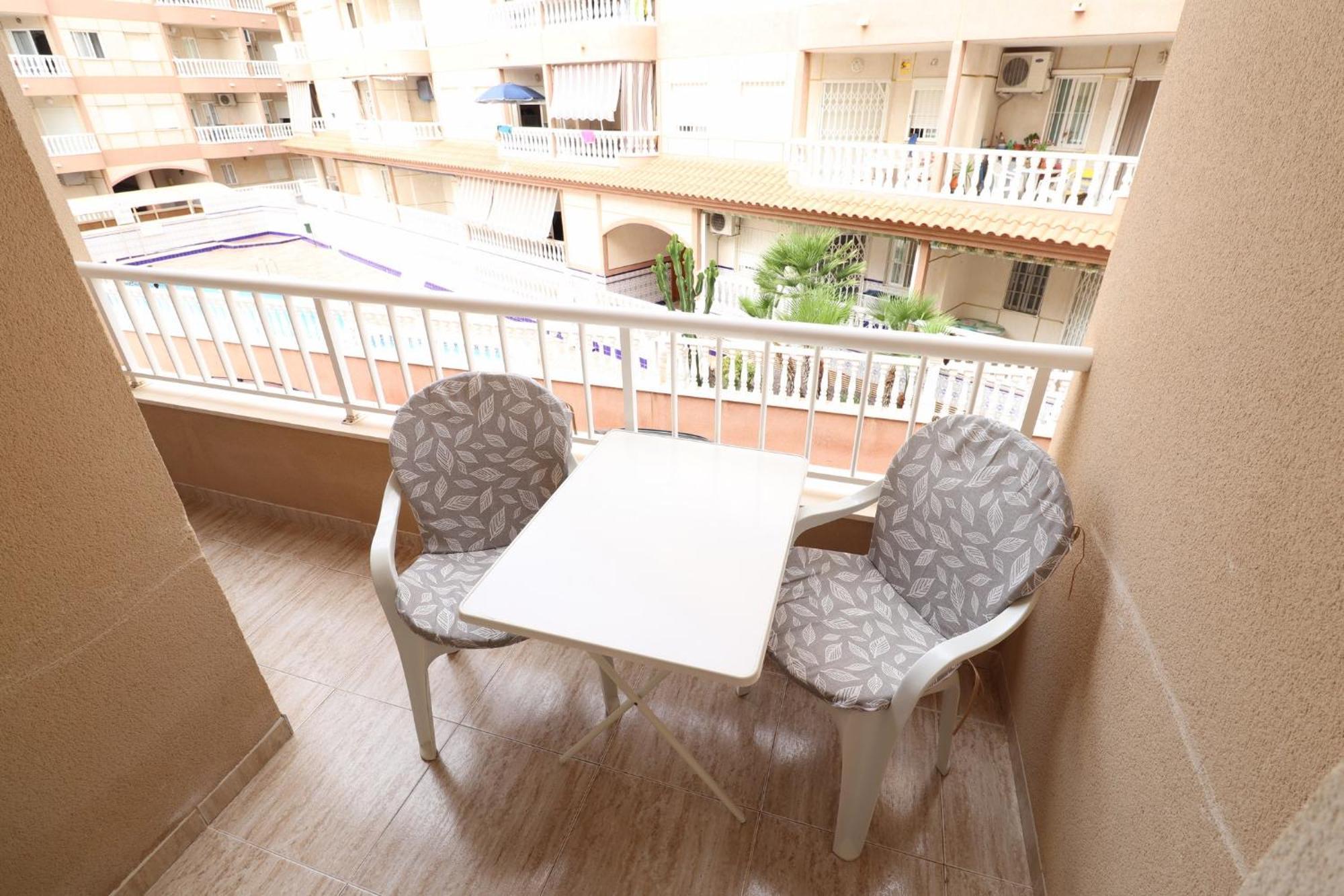 Apartament Ricardo La Mata Torrevieja Buitenkant foto