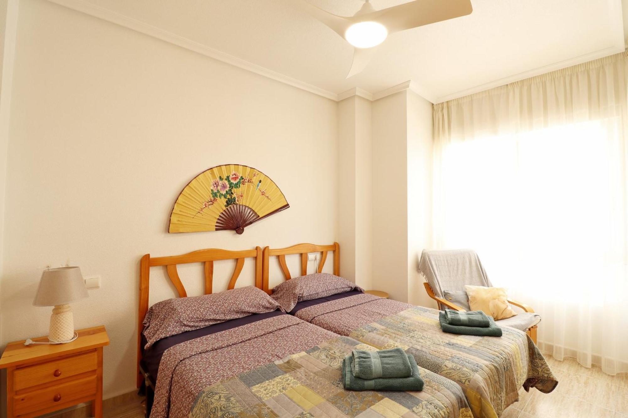 Apartament Ricardo La Mata Torrevieja Buitenkant foto