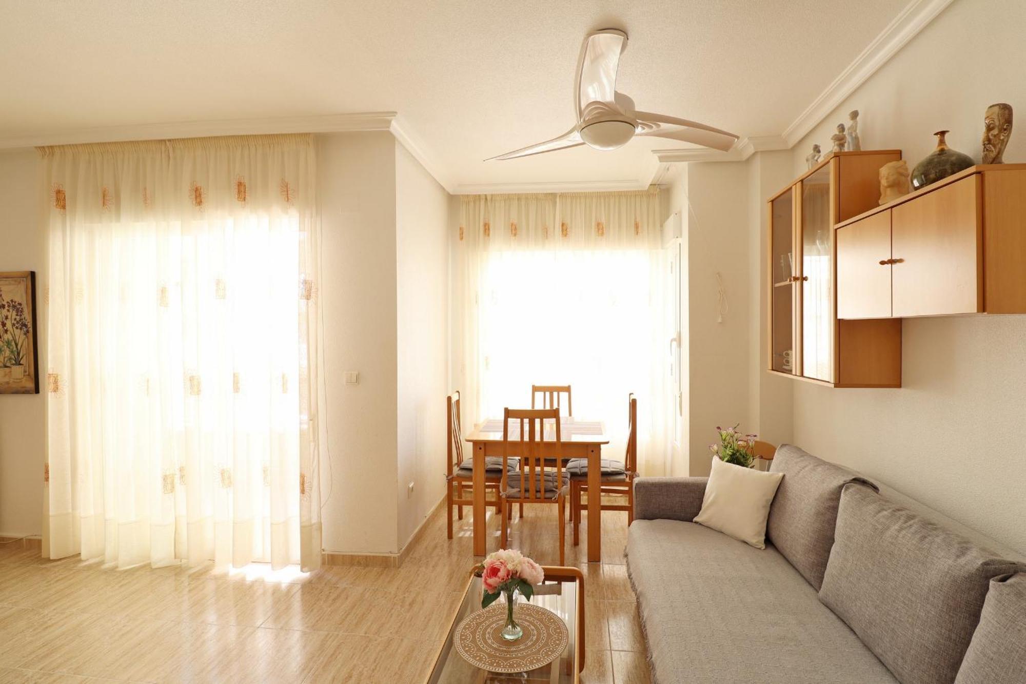 Apartament Ricardo La Mata Torrevieja Buitenkant foto
